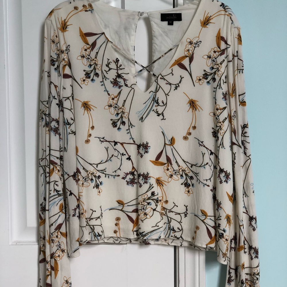 Boutique floral trumpet long-sleeve